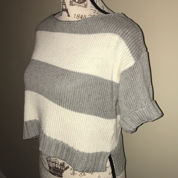 AEROPOSTALE STRIPED KNIT WIDE-FIT CROPPED SWEATER - Picture 3 of 9